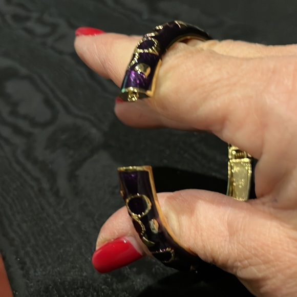 Nwot Regal purple enamel clamper bracelet - Picture 4 of 4